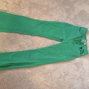 Don’t call me Jenifer, green skinny flare jeans